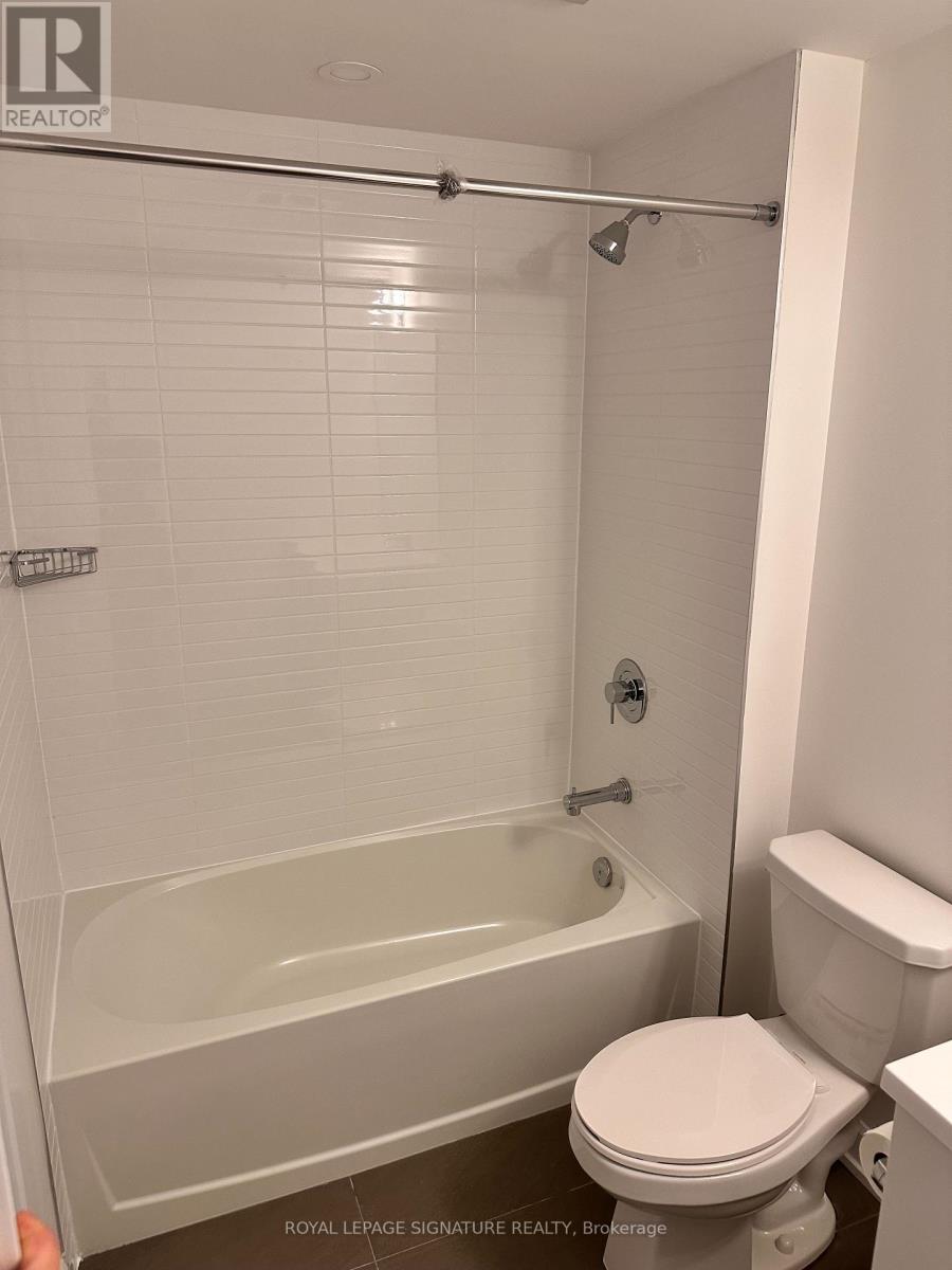 517 - 3220 William Coltson Avenue, Oakville, Ontario  L6H 7X9 - Photo 6 - W13063266
