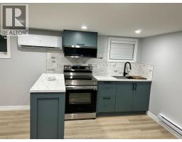 1592 BUCKINGHAM Unit# B, Windsor, Ontario