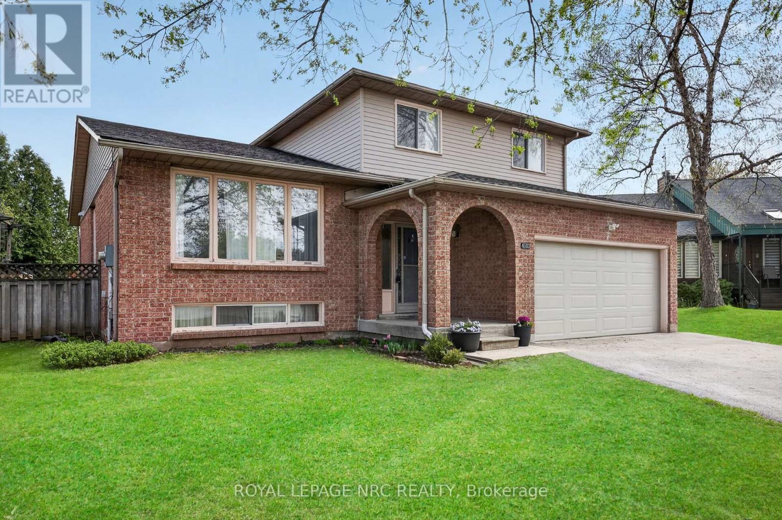 4502 GREEN MEADOW BOULEVARD, Lincoln, Ontario