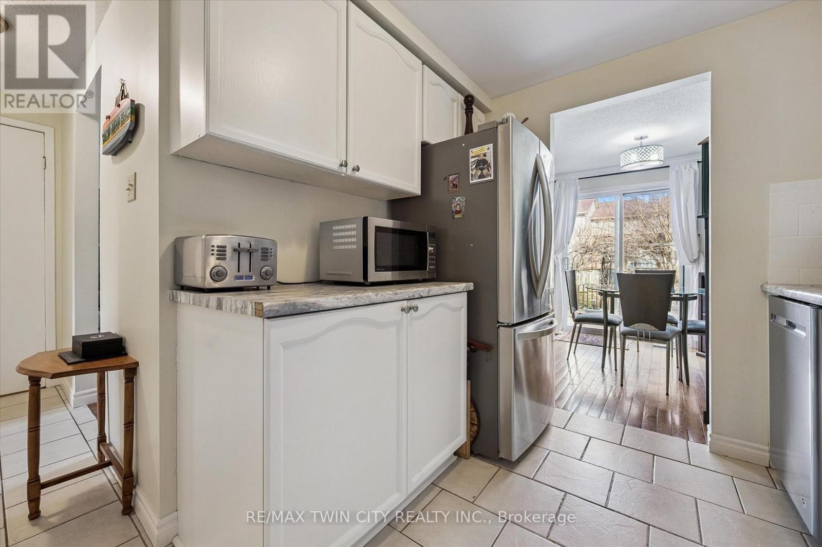 37 Edgemere Drive, Cambridge, Ontario  N1P 1A9 - Photo 17 - X13063334