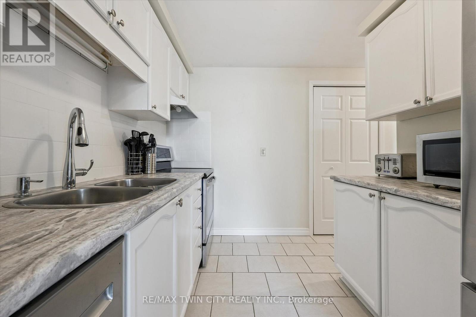 37 Edgemere Drive, Cambridge, Ontario  N1P 1A9 - Photo 19 - X13063334