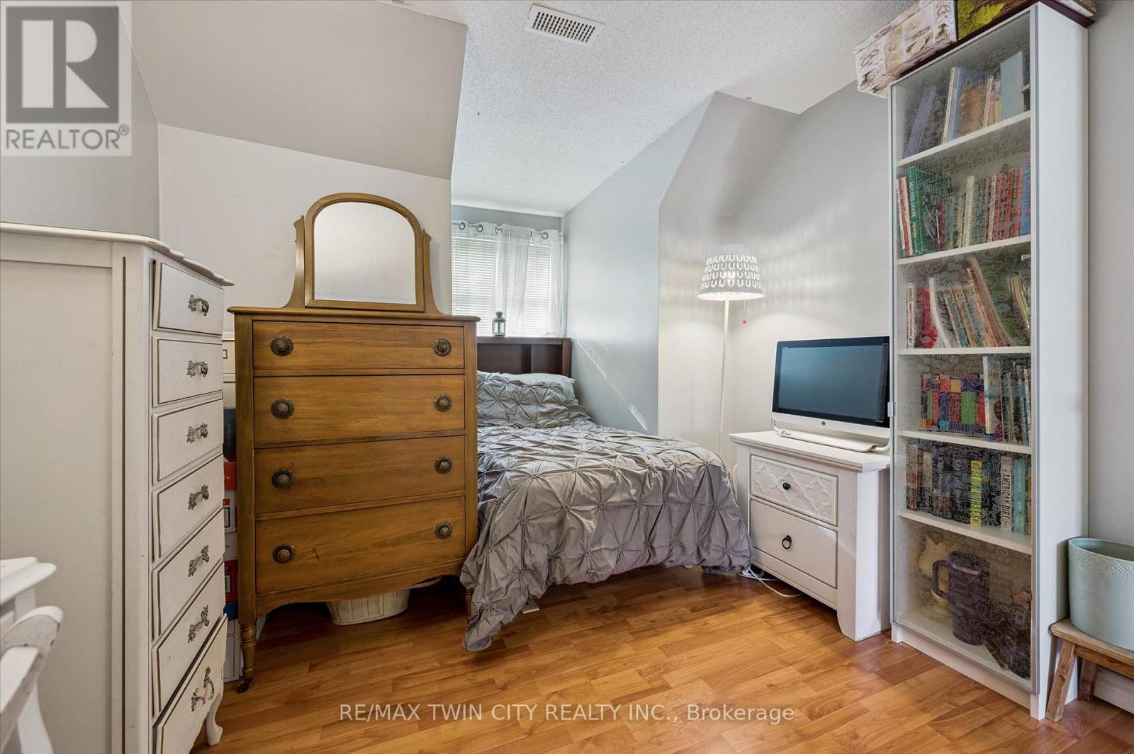 37 Edgemere Drive, Cambridge, Ontario  N1P 1A9 - Photo 27 - X13063334