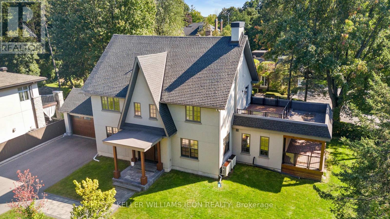 320 Hillcrest Road, Ottawa, Ontario  K1M 0J6 - Photo 3 - X12669914