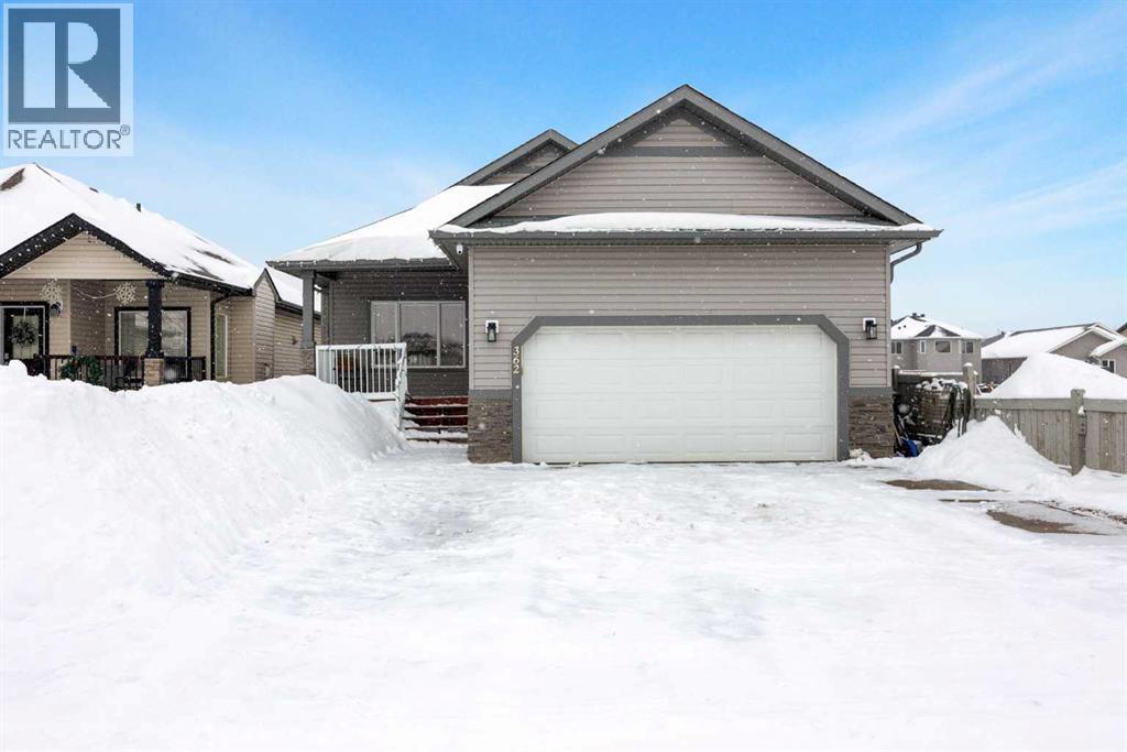362 Pacific Crescent, Fort Mcmurray, Alberta  T9K 0G5 - Photo 2 - A2298935