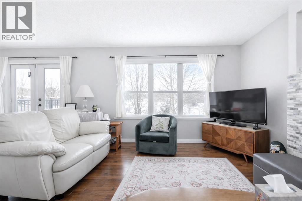 125 Silverado Range Cove SW, Calgary, Alberta  T2X 0E1 - Photo 3 - A2304784