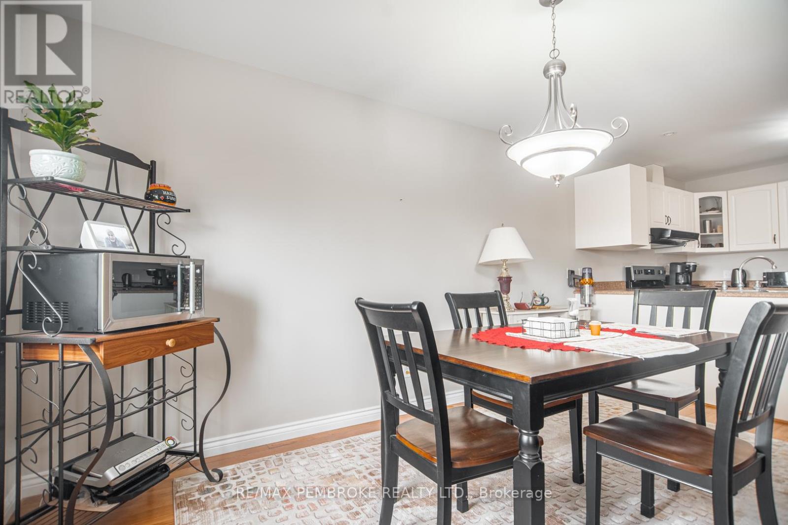 317 Matheson Drive, Pembroke, Ontario  K8A 8L2 - Photo 10 - X13063400