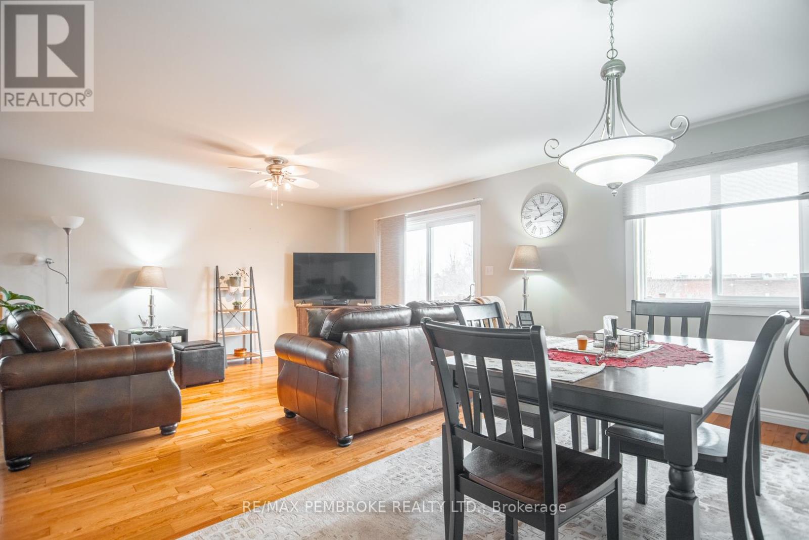 317 Matheson Drive, Pembroke, Ontario  K8A 8L2 - Photo 12 - X13063400