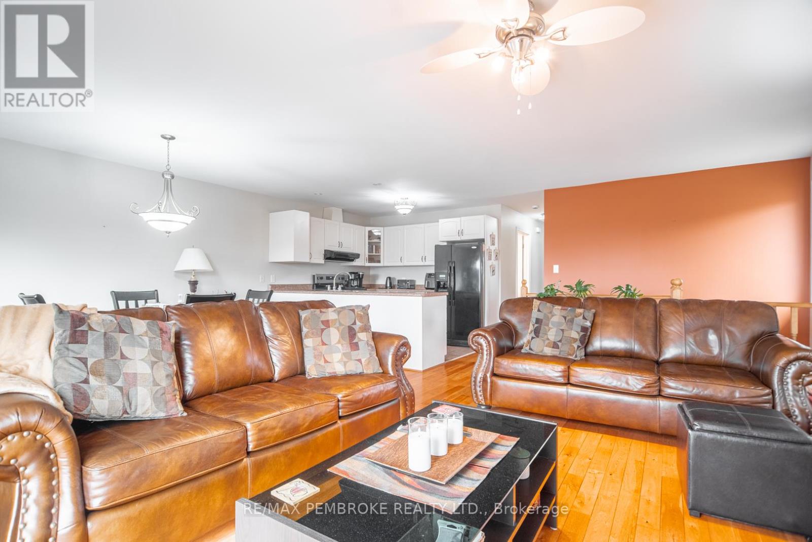 317 Matheson Drive, Pembroke, Ontario  K8A 8L2 - Photo 14 - X13063400