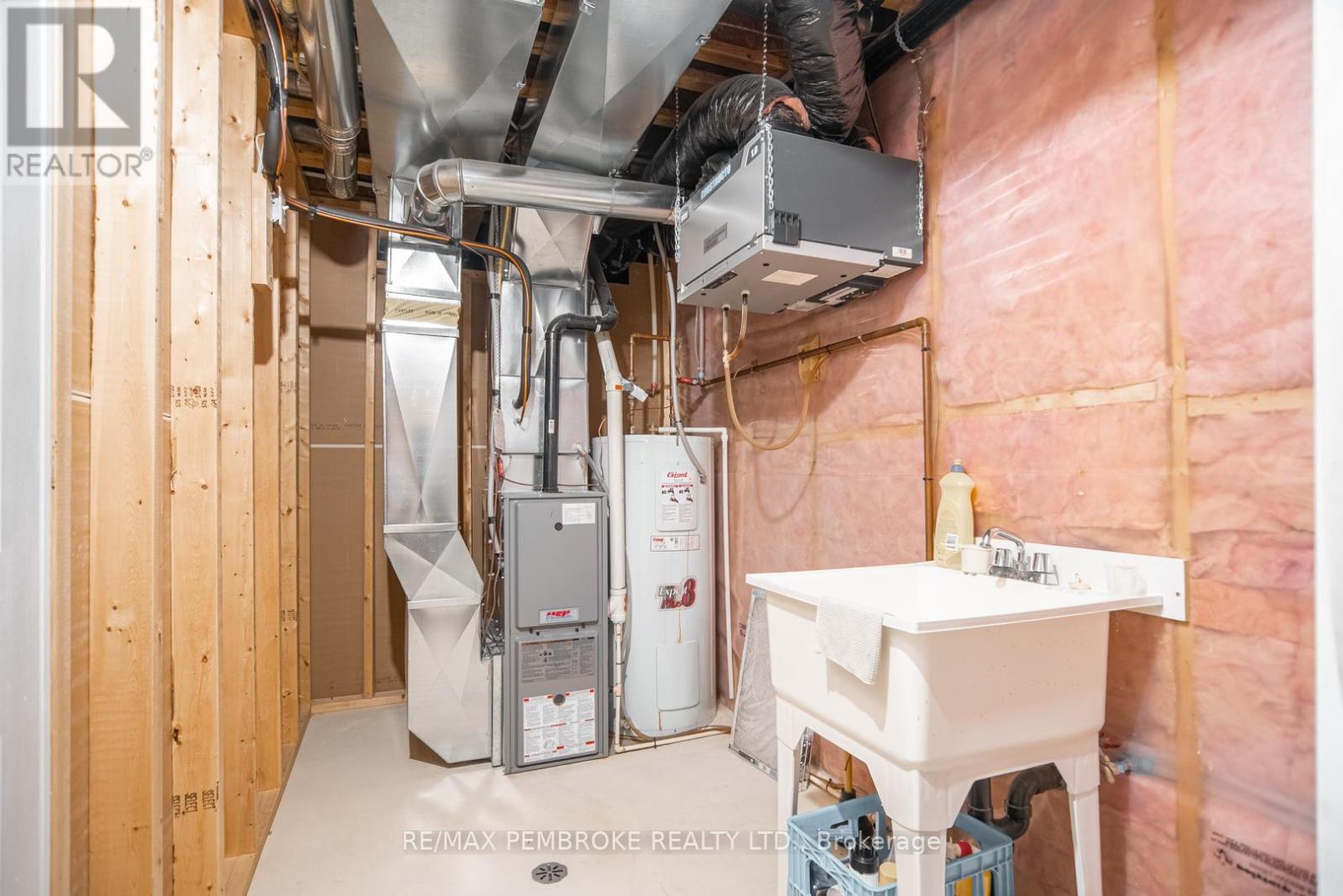 317 Matheson Drive, Pembroke, Ontario  K8A 8L2 - Photo 35 - X13063400