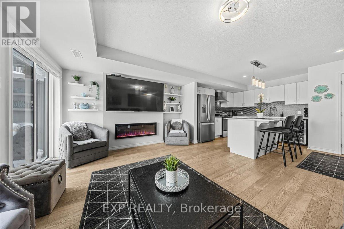 704 Lapland Private, Ottawa, Ontario  K2V 0S4 - Photo 10 - X13063544