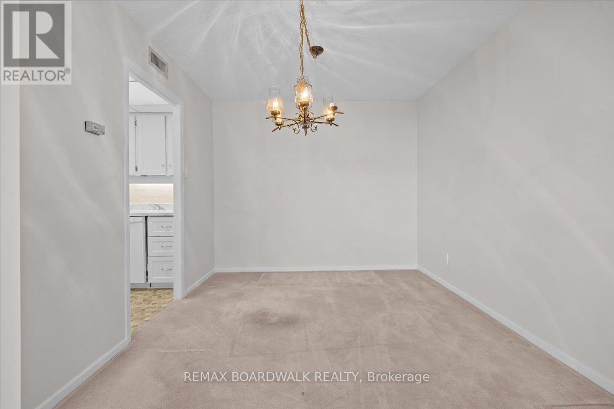 702 - 20 The Driveway Drive, Ottawa, Ontario  K2P 1C8 - Photo 11 - X13063554