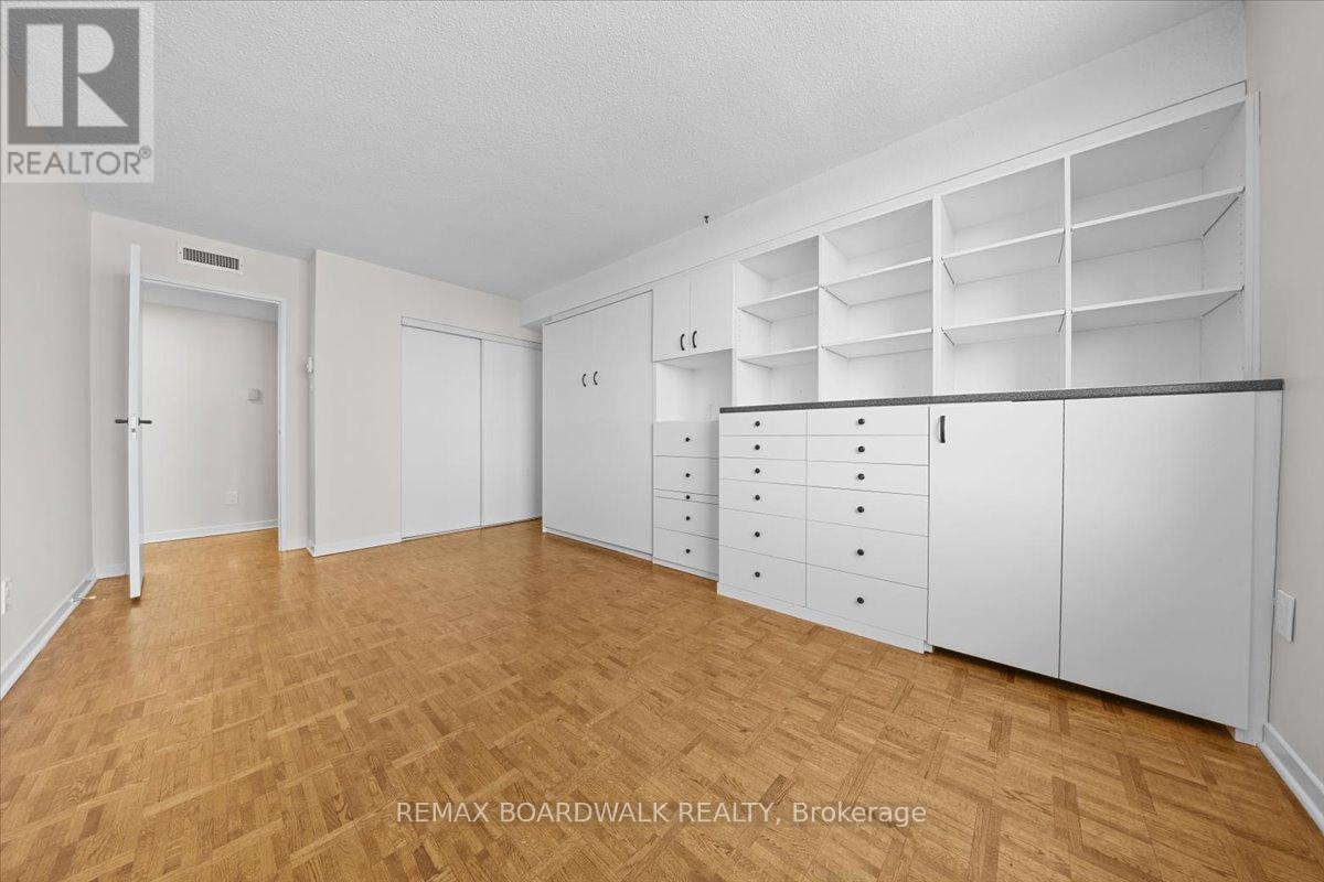 702 - 20 The Driveway Drive, Ottawa, Ontario  K2P 1C8 - Photo 20 - X13063554