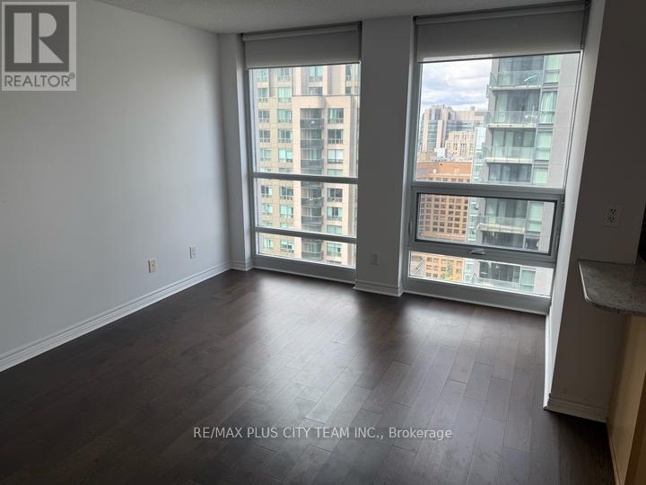 2812 - 763 Bay Street, Toronto, Ontario  M5G 2R3 - Photo 6 - C12991408