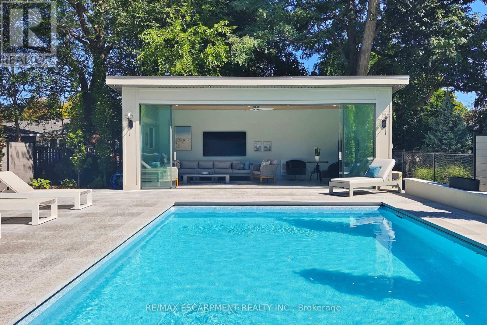 977 Gorton Avenue, Burlington, Ontario  L7T 1S6 - Photo 46 - W12996426