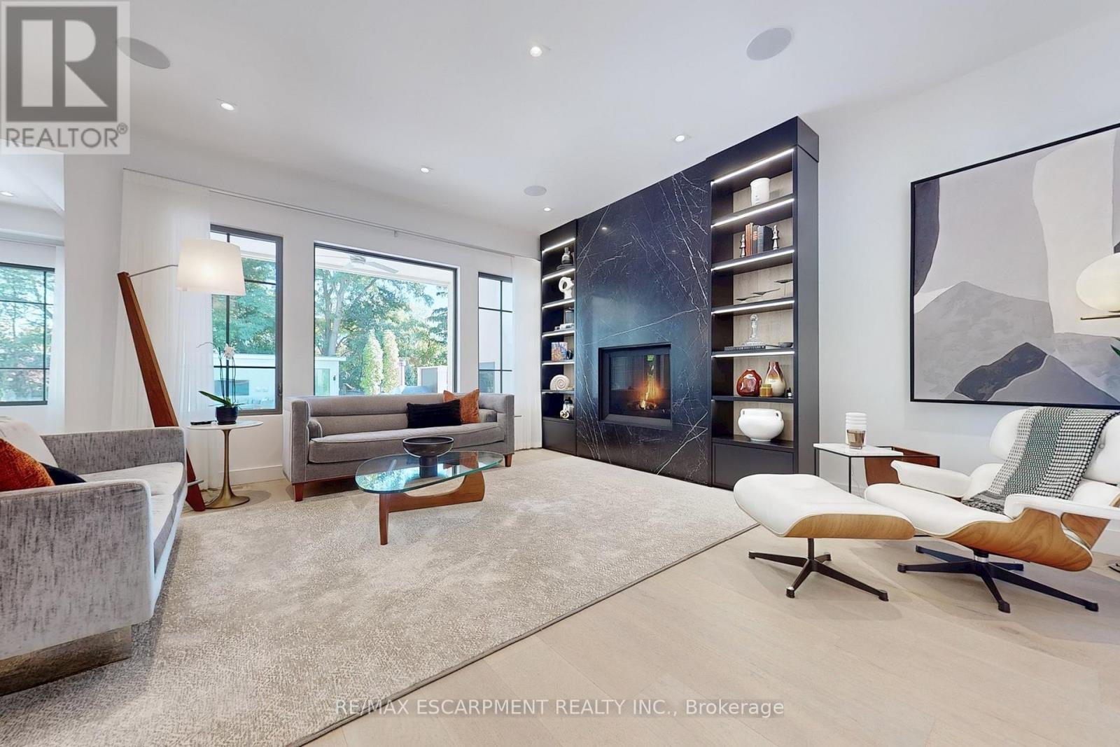 977 Gorton Avenue, Burlington, Ontario  L7T 1S6 - Photo 7 - W12996426