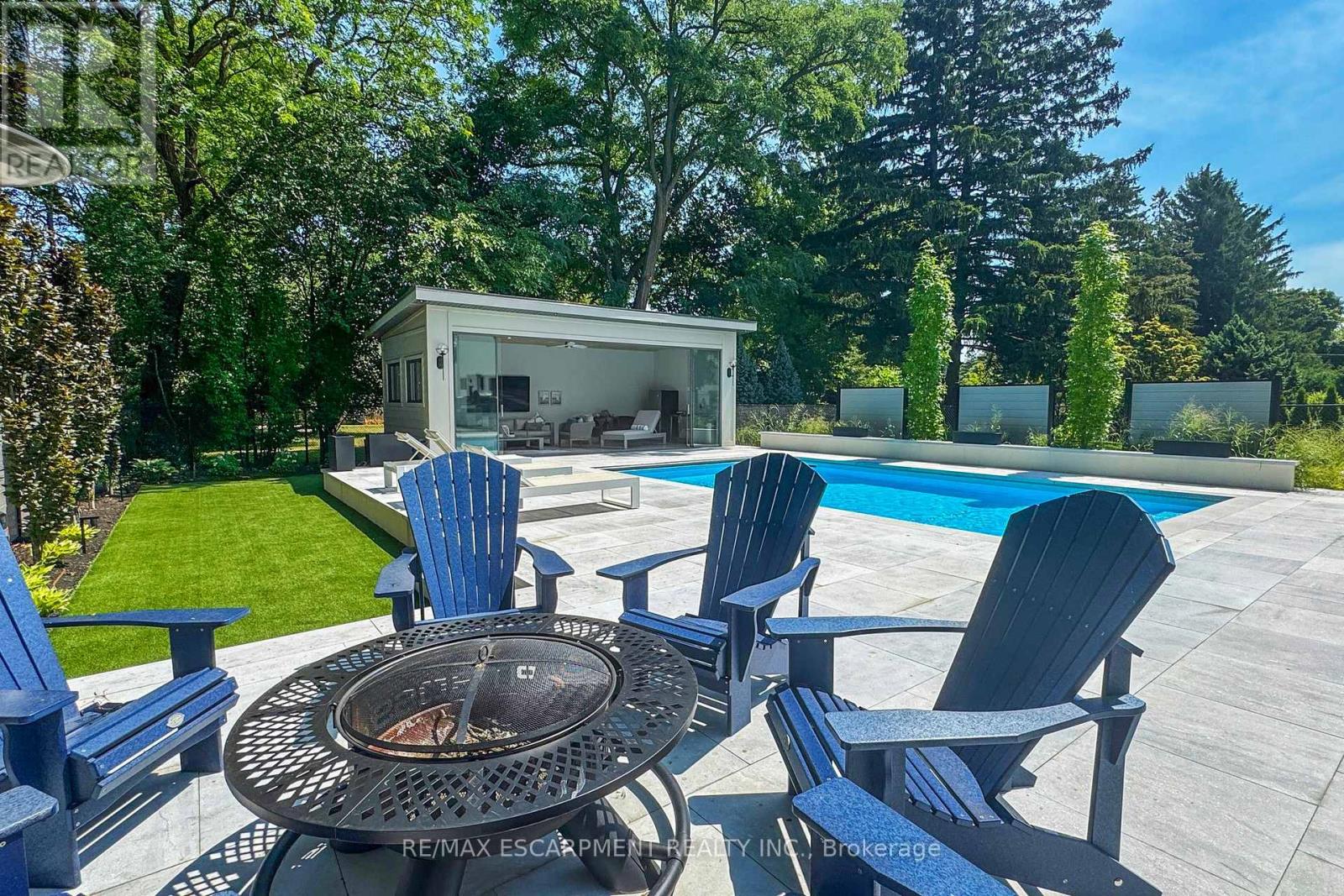 977 Gorton Avenue, Burlington, Ontario  L7T 1S6 - Photo 42 - W12996426