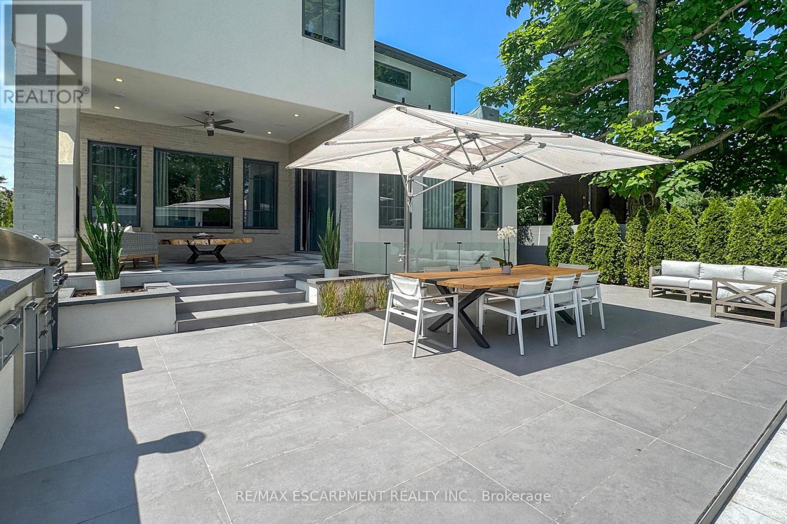 977 Gorton Avenue, Burlington, Ontario  L7T 1S6 - Photo 40 - W12996426