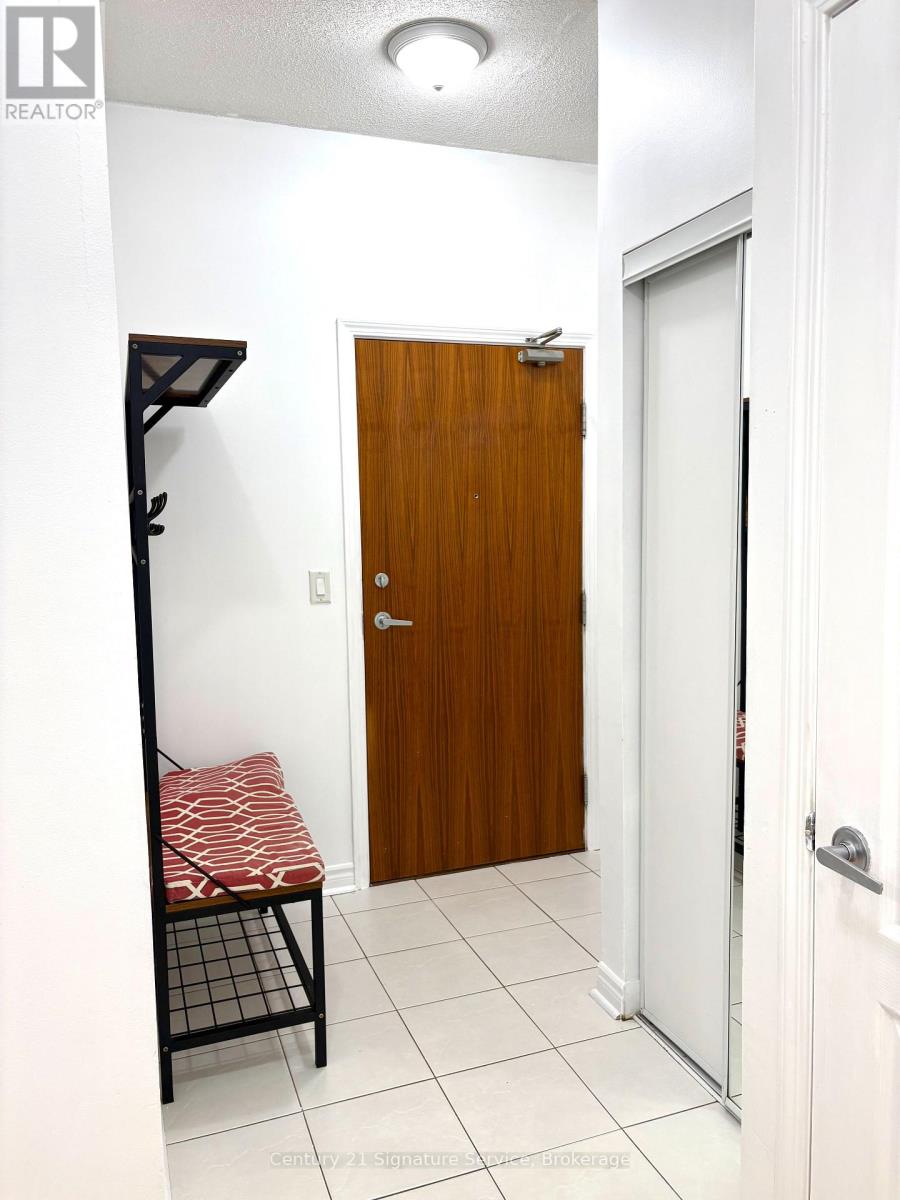 209 - 33 Elm Drive W, Mississauga, Ontario  L5B 4M2 - Photo 4 - W13053340