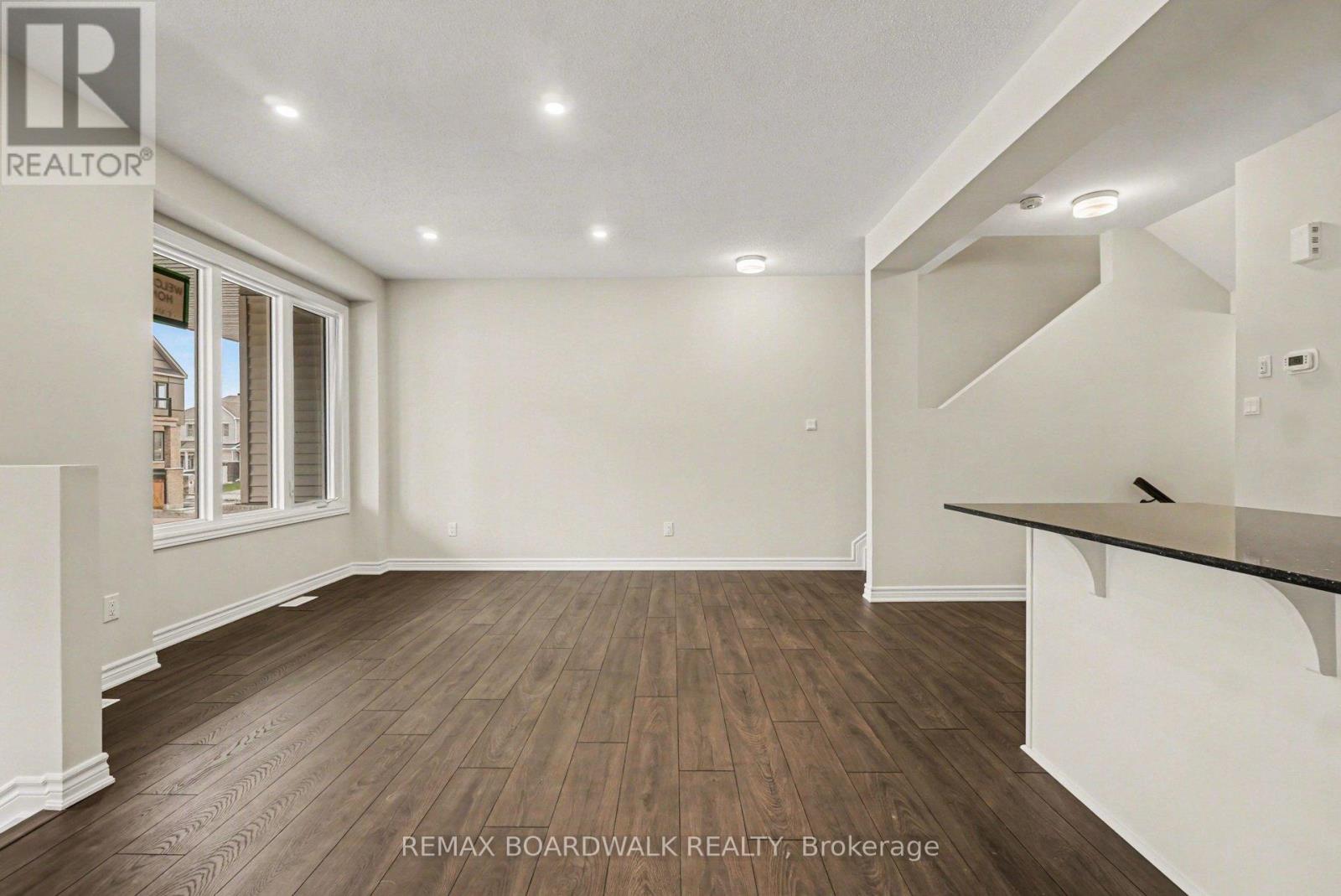 83 Ryan Reynolds Way, Ottawa, Ontario  K4A 5T4 - Photo 7 - X13060902