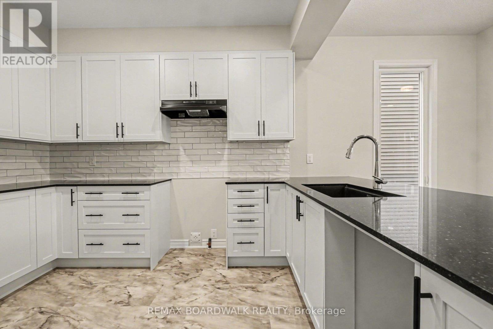 83 Ryan Reynolds Way, Ottawa, Ontario  K4A 5T4 - Photo 9 - X13060902