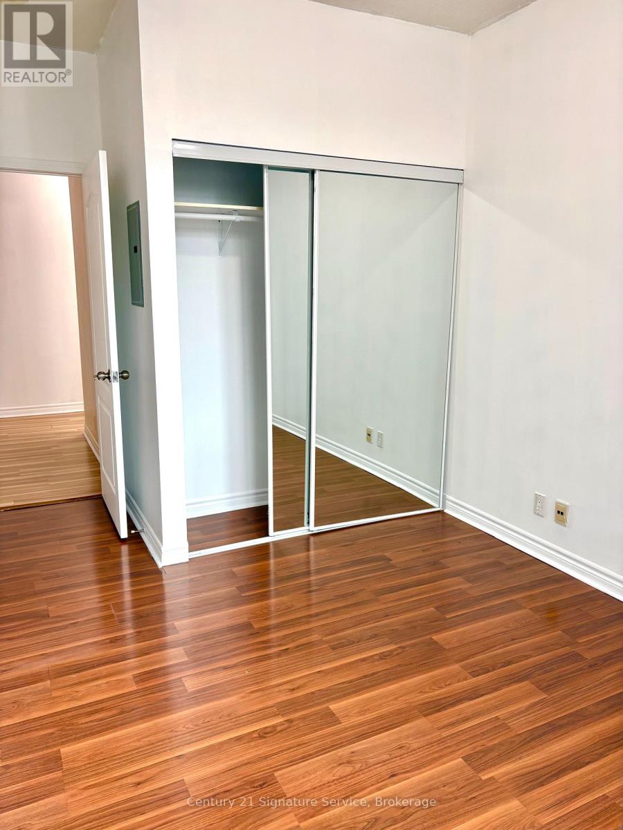 209 - 33 Elm Drive W, Mississauga, Ontario  L5B 4M2 - Photo 14 - W13053340