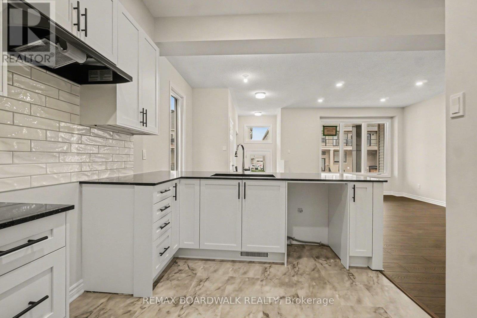 83 Ryan Reynolds Way, Ottawa, Ontario  K4A 5T4 - Photo 11 - X13060902
