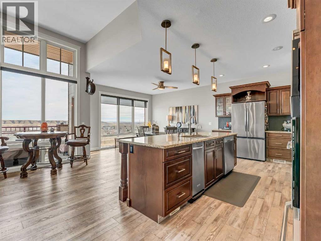 24 Palisades Mews NE, Medicine Hat, Alberta  T1C 2B5 - Photo 9 - A2294617