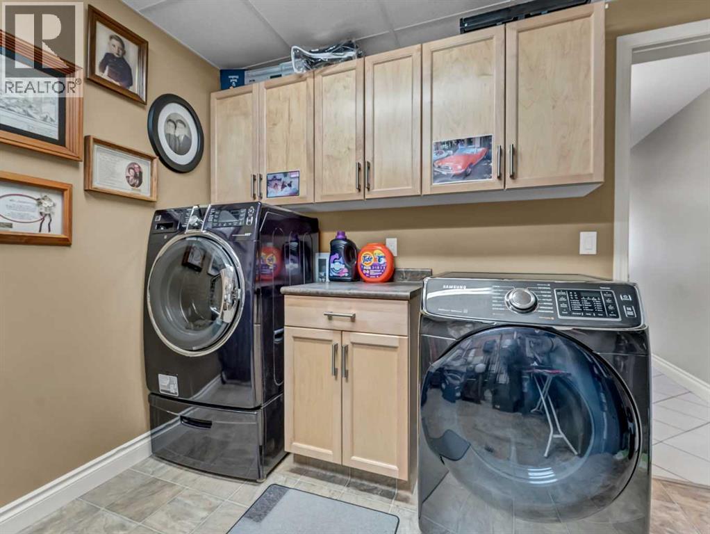 24 Palisades Mews NE, Medicine Hat, Alberta  T1C 2B5 - Photo 35 - A2294617