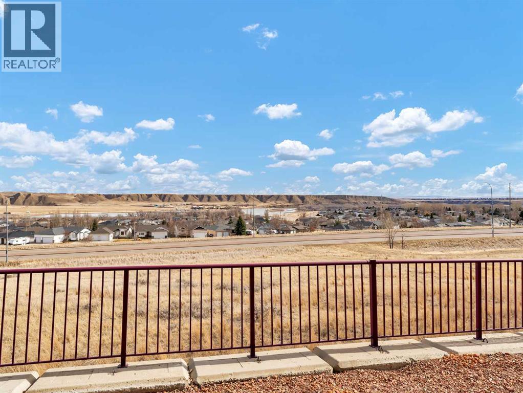 24 Palisades Mews NE, Medicine Hat, Alberta  T1C 2B5 - Photo 42 - A2294617