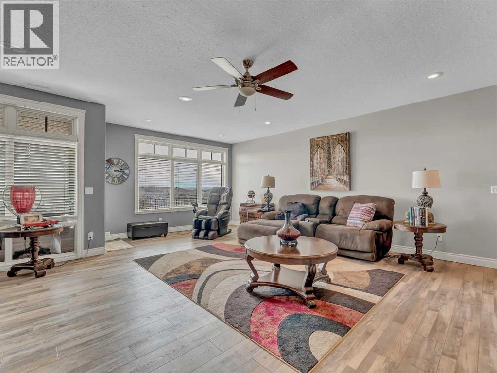 24 Palisades Mews NE, Medicine Hat, Alberta  T1C 2B5 - Photo 25 - A2294617