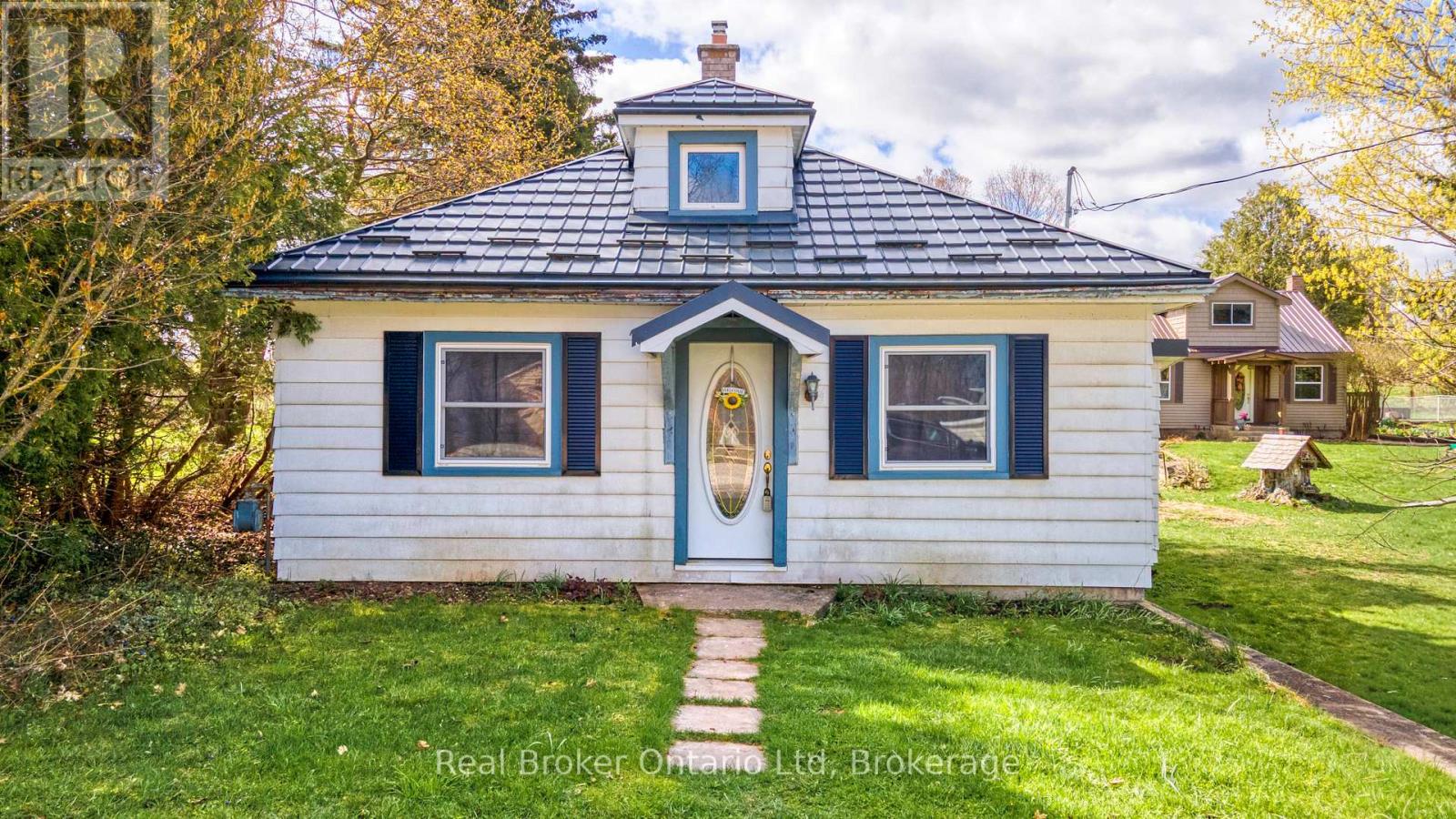 102008 Grey 5 Road, Georgian Bluffs, Ontario  N4K 5N5 - Photo 2 - X13063390