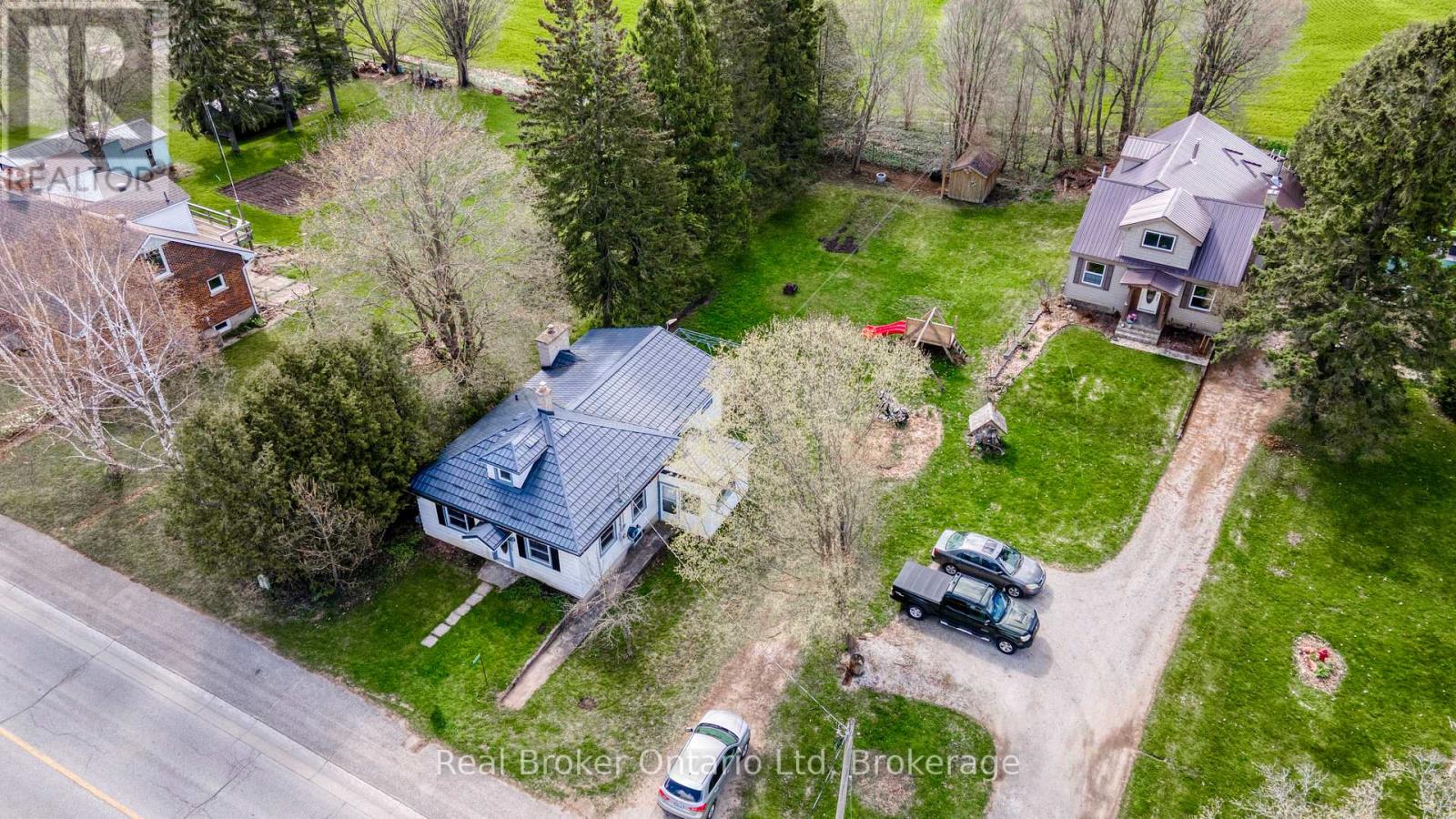 102008 Grey 5 Road, Georgian Bluffs, Ontario  N4K 5N5 - Photo 22 - X13063390