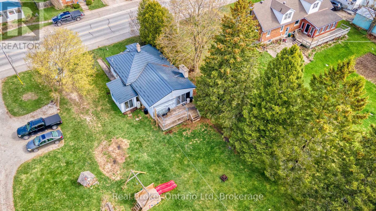 102008 Grey 5 Road, Georgian Bluffs, Ontario  N4K 5N5 - Photo 5 - X13063390