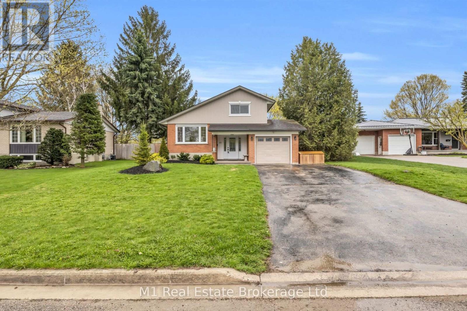 55 Second Street, Woolwich, Ontario  N3B 1H1 - Photo 4 - X13063468