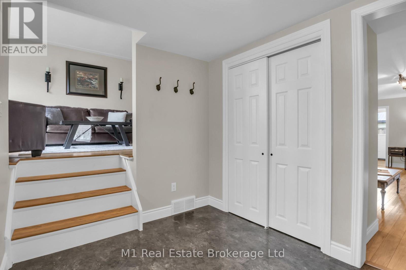 55 Second Street, Woolwich, Ontario  N3B 1H1 - Photo 7 - X13063468