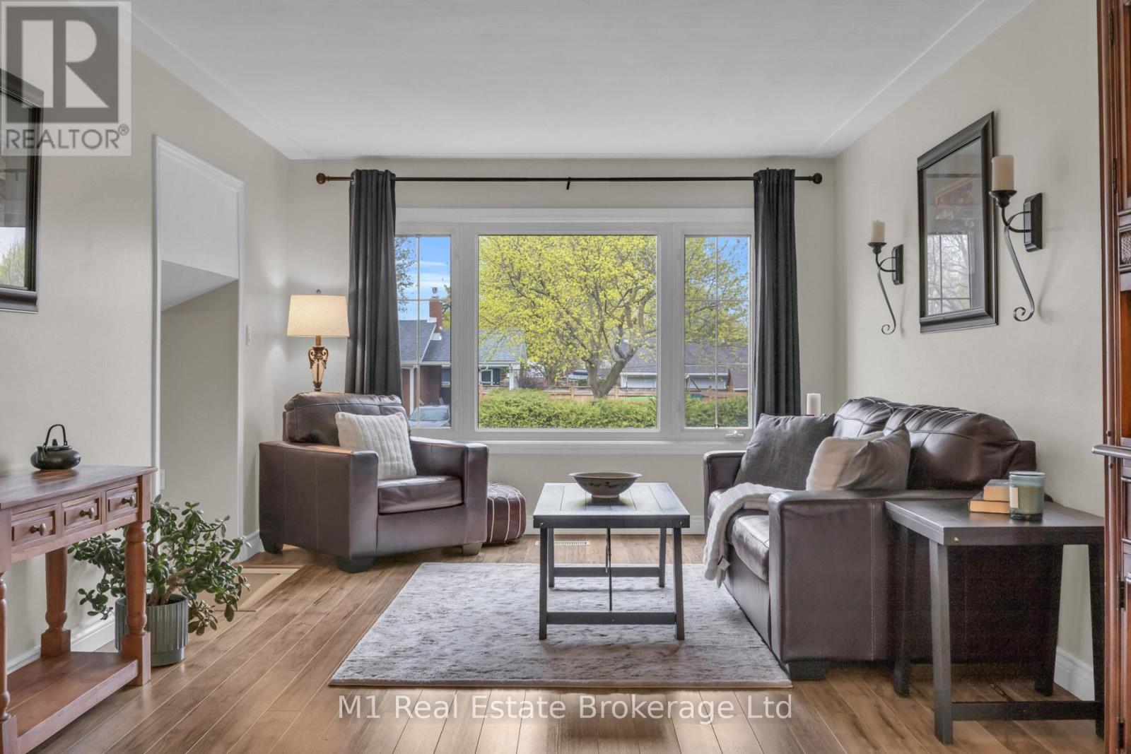 55 Second Street, Woolwich, Ontario  N3B 1H1 - Photo 8 - X13063468