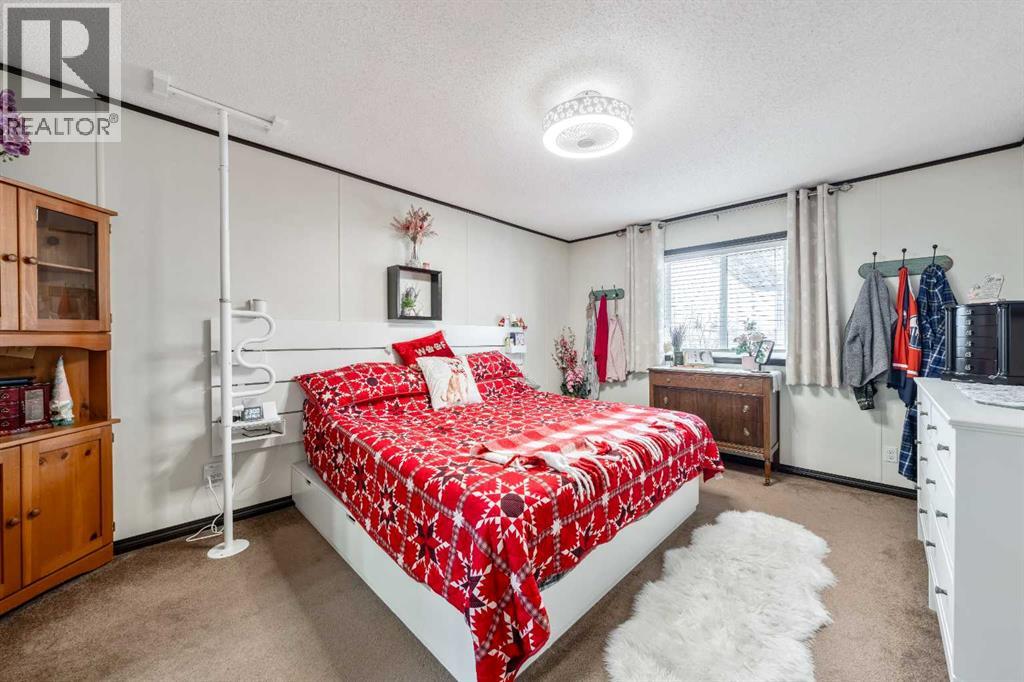 4 Spring Dale Circle Se, Airdrie, Alberta  T4A 1N8 - Photo 11 - A2301953