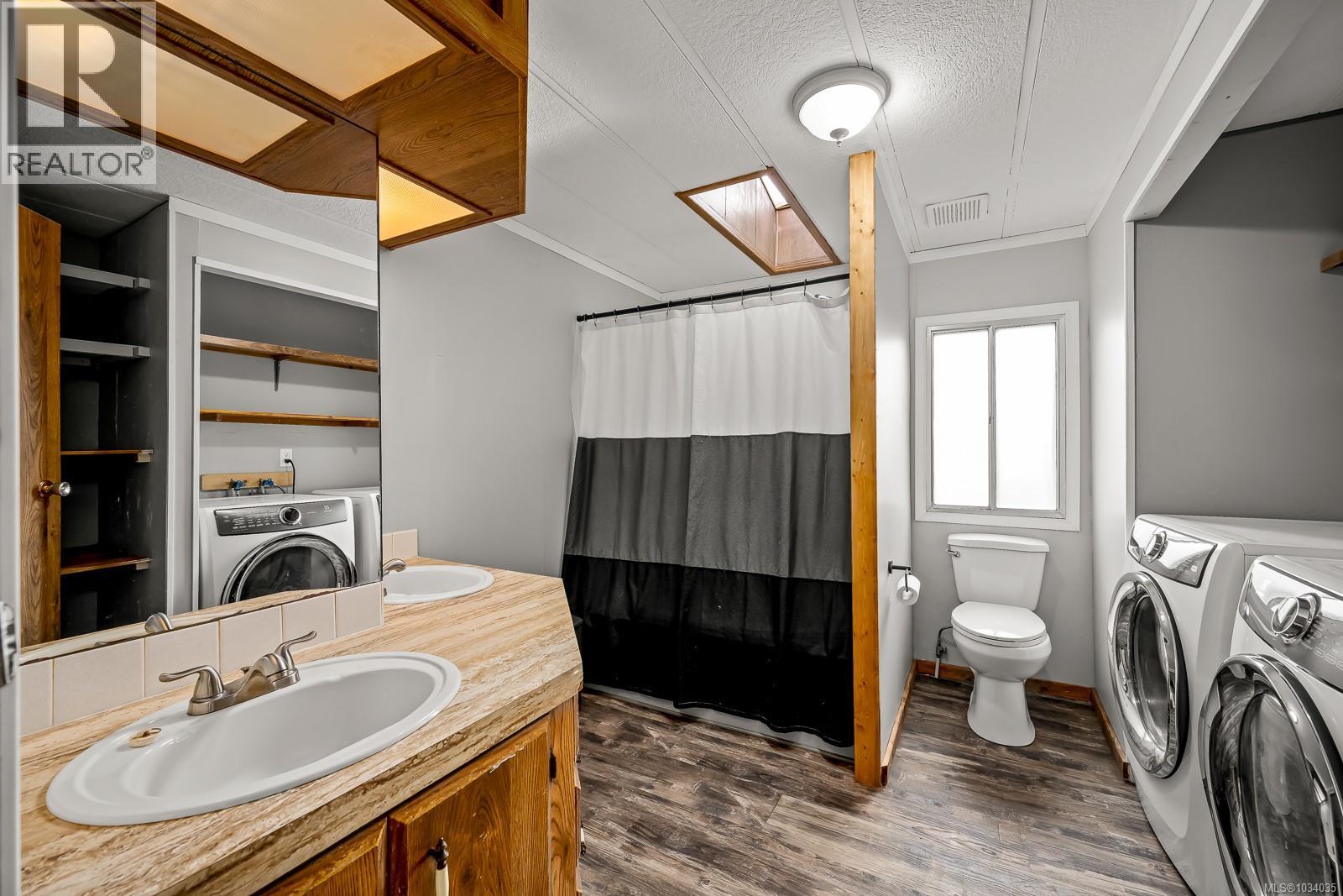 3378 Nikkei Pl, Cumberland, British Columbia  V0R 1S0 - Photo 10 - 1034035