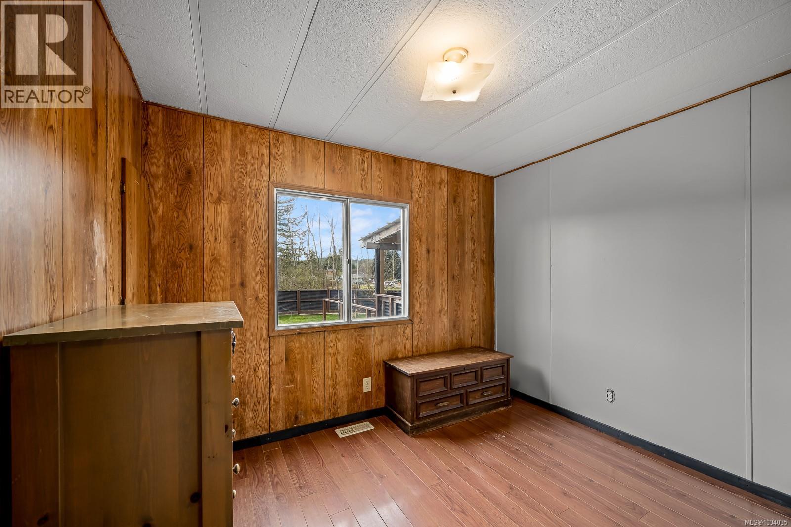3378 Nikkei Pl, Cumberland, British Columbia  V0R 1S0 - Photo 11 - 1034035
