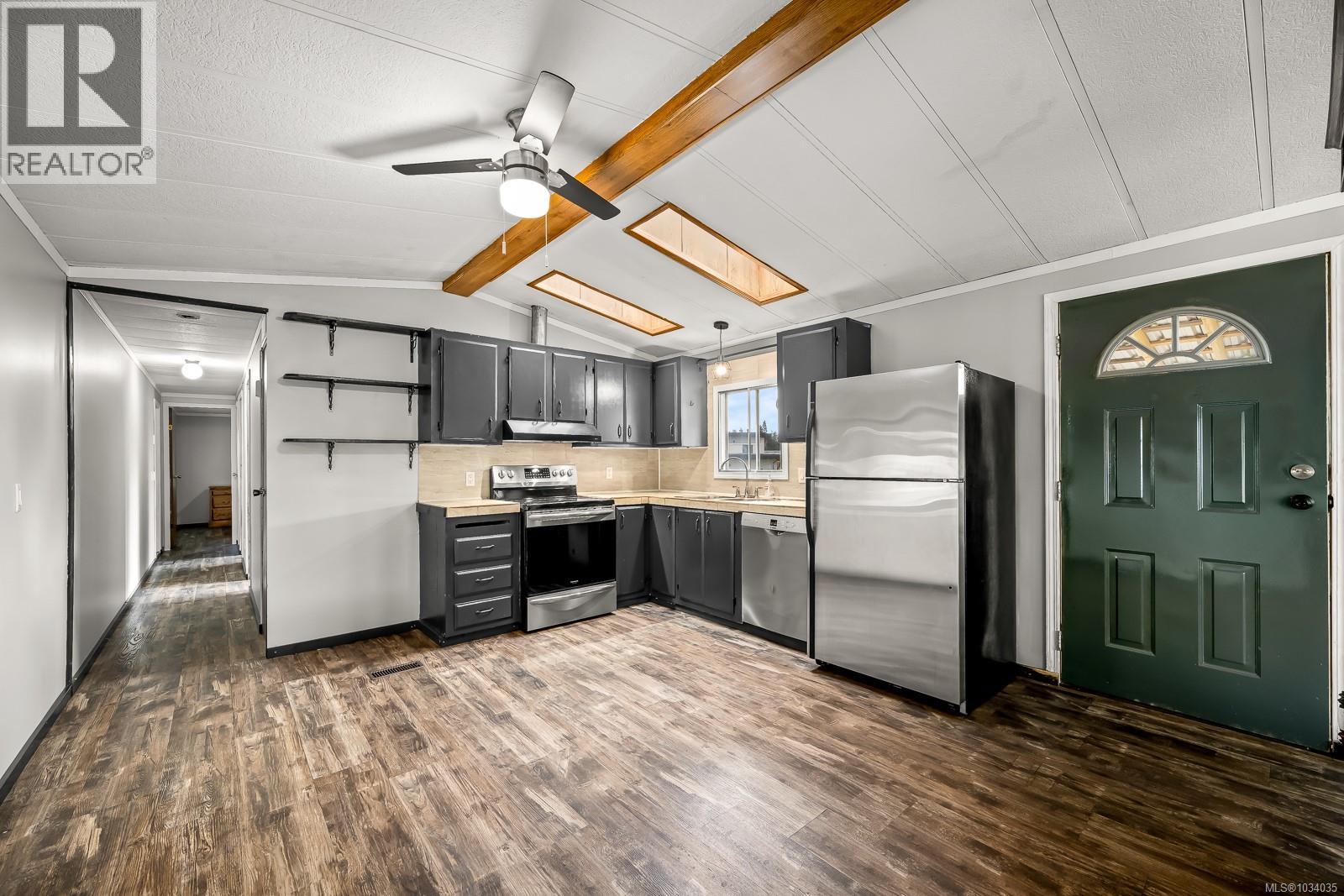 3378 Nikkei Pl, Cumberland, British Columbia  V0R 1S0 - Photo 15 - 1034035