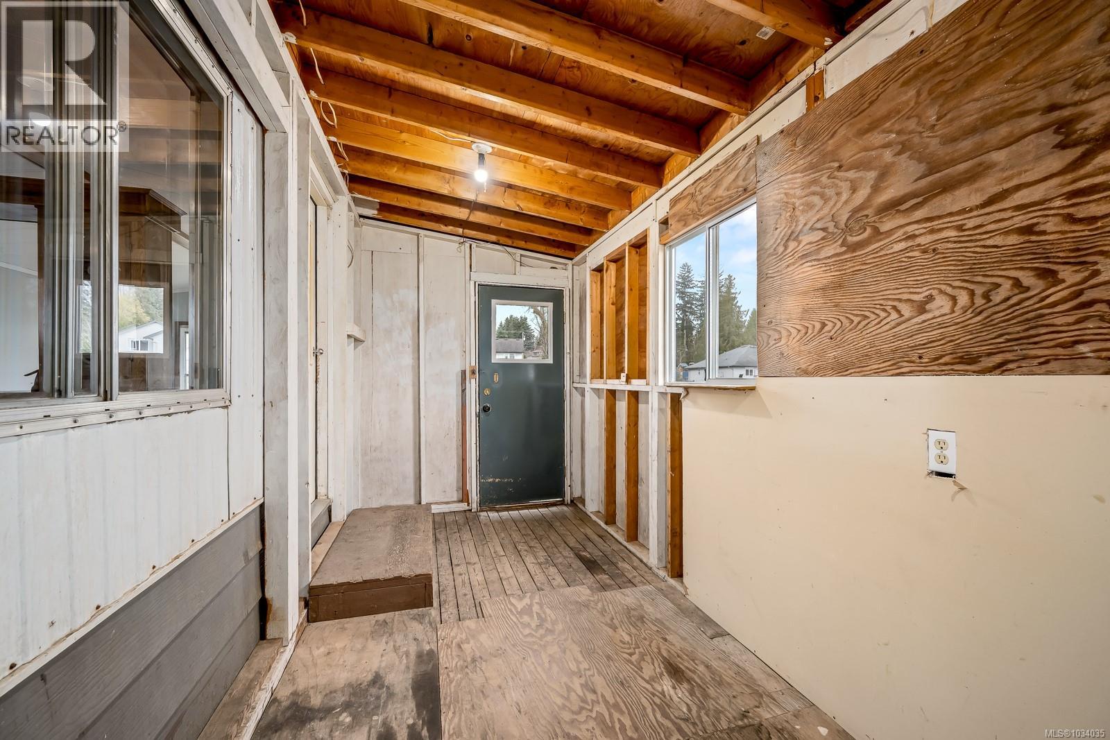 3378 Nikkei Pl, Cumberland, British Columbia  V0R 1S0 - Photo 19 - 1034035