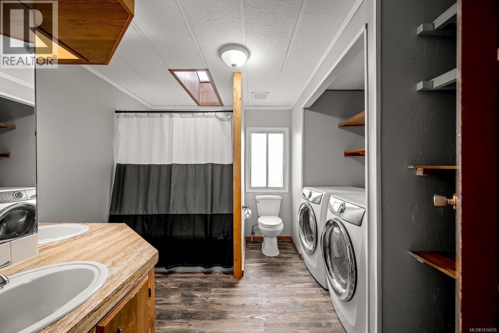 3378 Nikkei Pl, Cumberland, British Columbia  V0R 1S0 - Photo 8 - 1034035