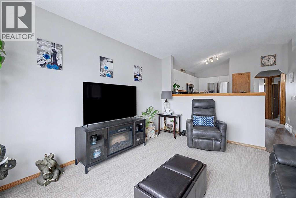 49 Martin Crossing Way NE, Calgary, Alberta  T3J 3V2 - Photo 6 - A2305840