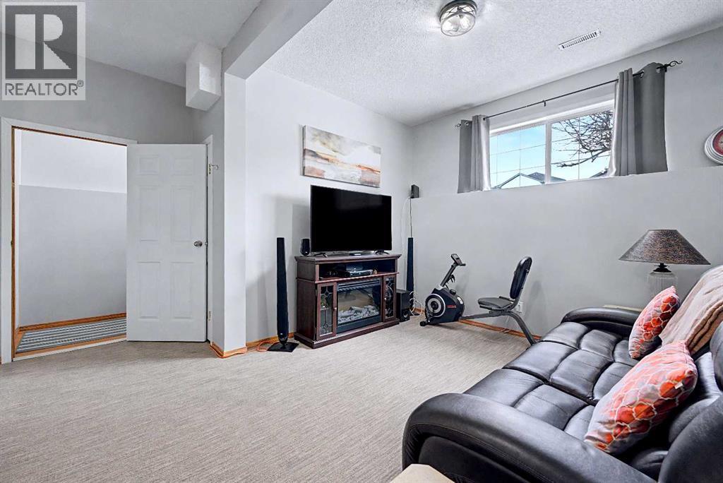 49 Martin Crossing Way NE, Calgary, Alberta  T3J 3V2 - Photo 21 - A2305840