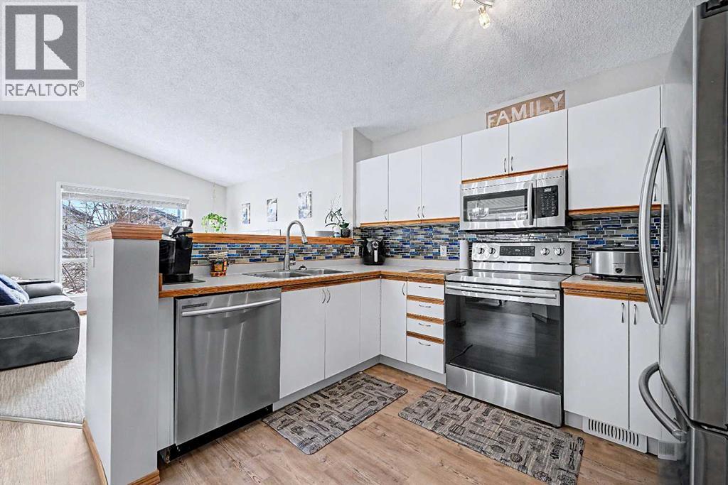 49 Martin Crossing Way NE, Calgary, Alberta  T3J 3V2 - Photo 10 - A2305840