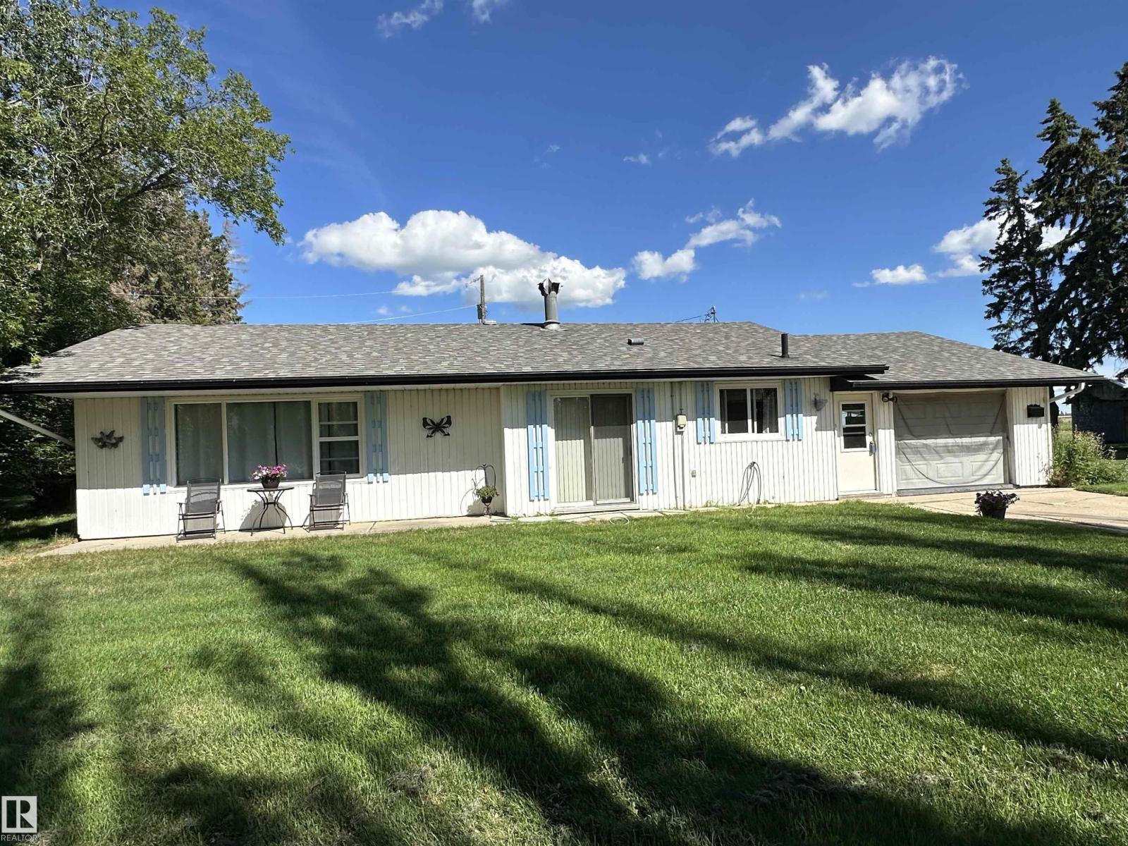 241075 Twp Road 461, Rural Wetaskiwin County, Alberta  T9A 1X1 - Photo 2 - E4484875