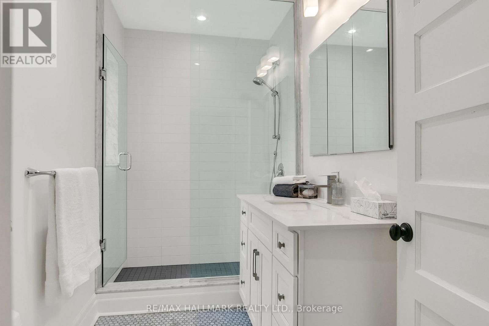 133 Langford Avenue, Toronto, Ontario  M4J 3E5 - Photo 20 - E13063388