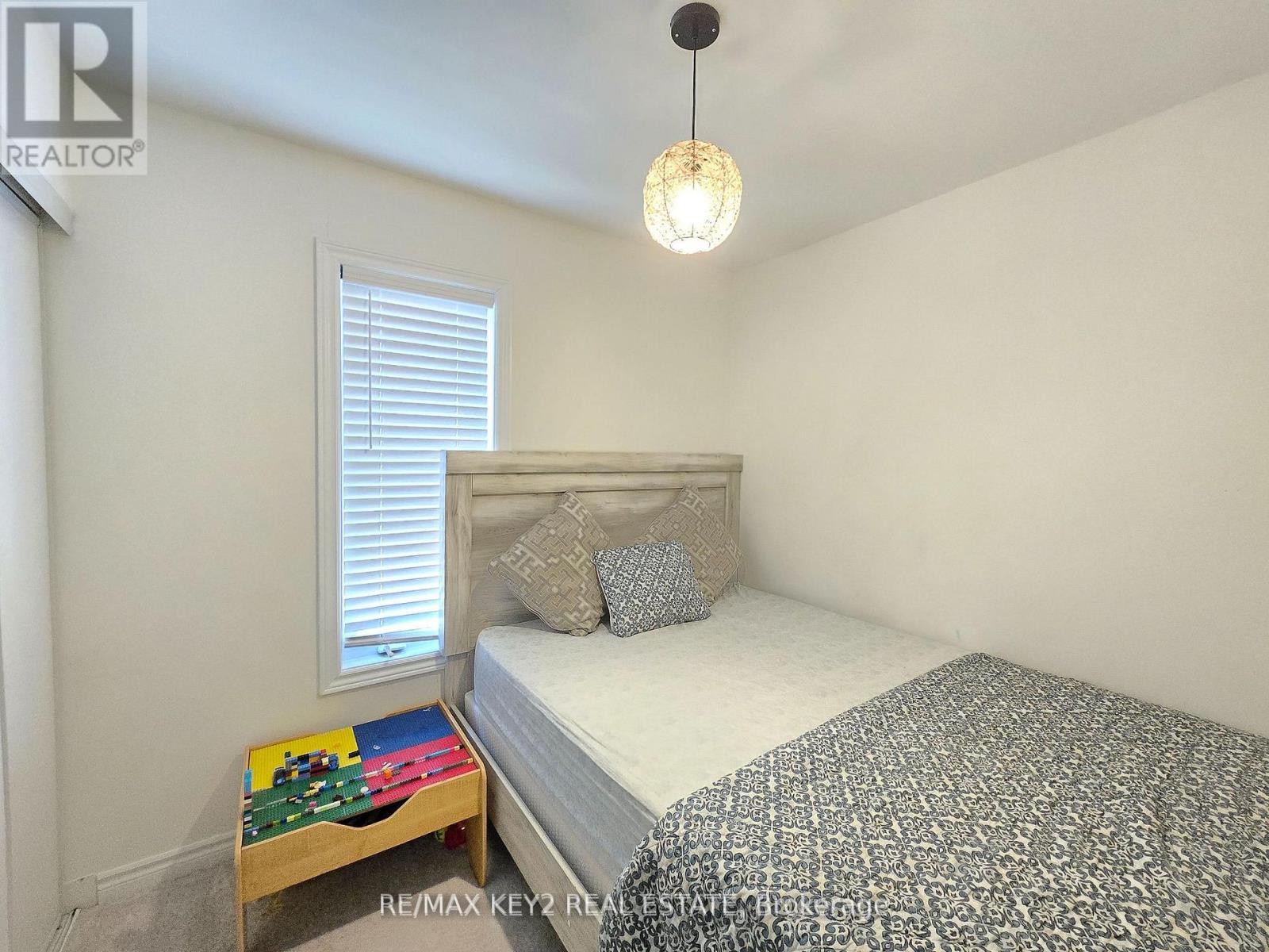 2617 Garrison Crossing, Pickering, Ontario  L1X 0E5 - Photo 12 - E13063446