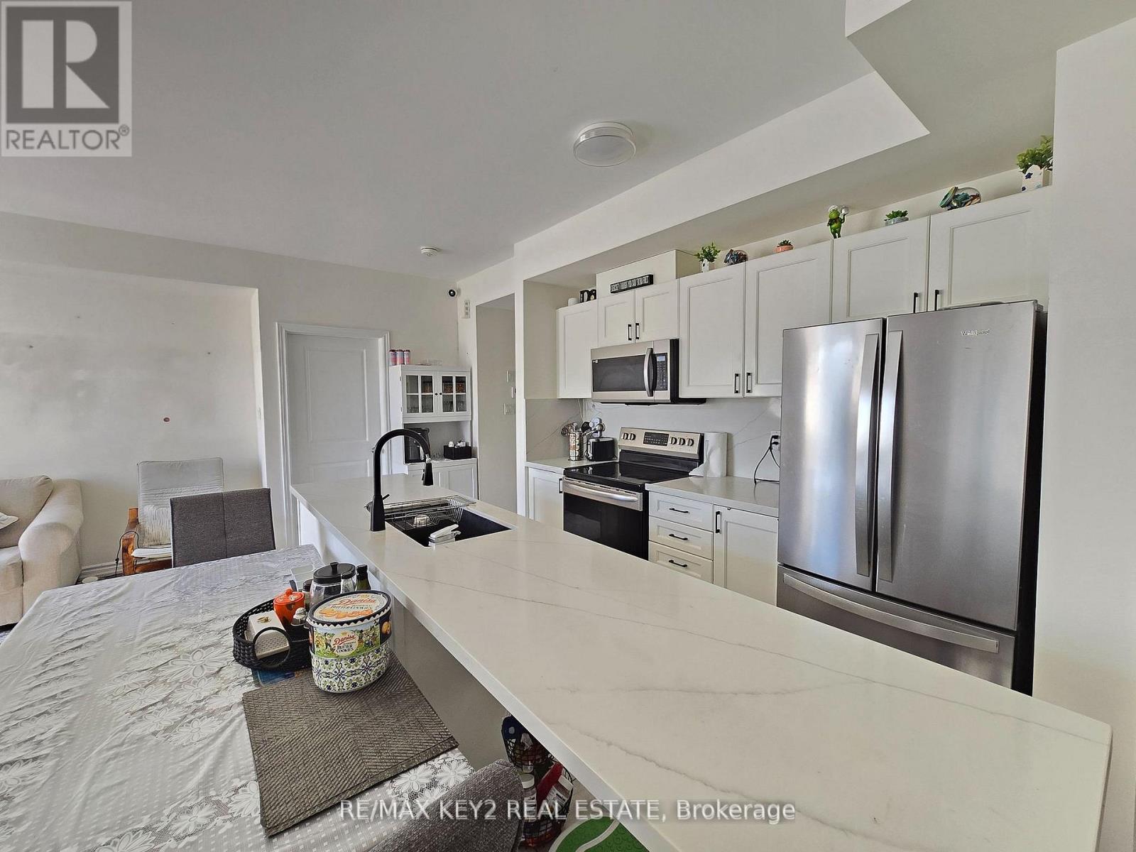 2617 Garrison Crossing, Pickering, Ontario  L1X 0E5 - Photo 7 - E13063446