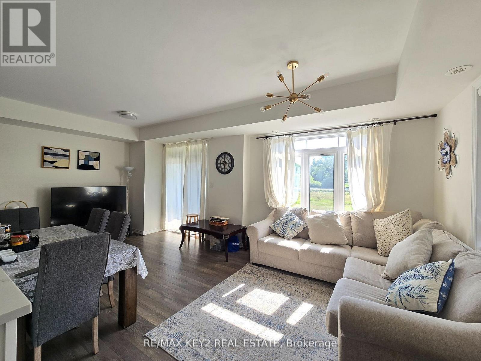 2617 Garrison Crossing, Pickering, Ontario  L1X 0E5 - Photo 8 - E13063446